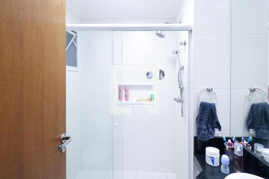 Banheiro da Suíte de apartamento à venda com 2 quartos, 74m² em Barcelona, São Caetano do Sul