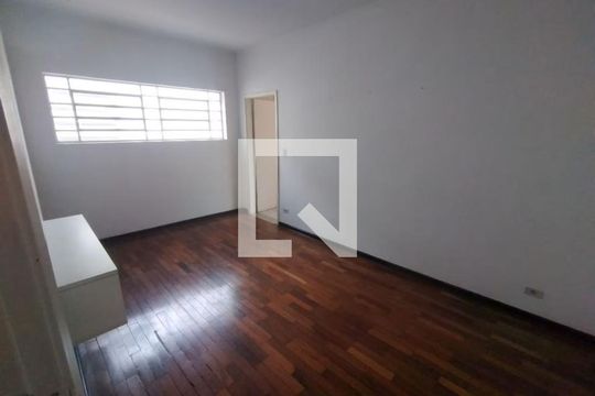 Casa para alugar com 2 quartos, 300m² em Alto de Pinheiros, São Paulo