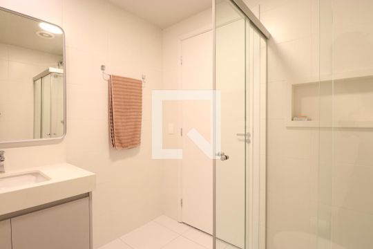 Banheiro de apartamento para alugar com 1 quarto, 30m² em Pompeia, São Paulo