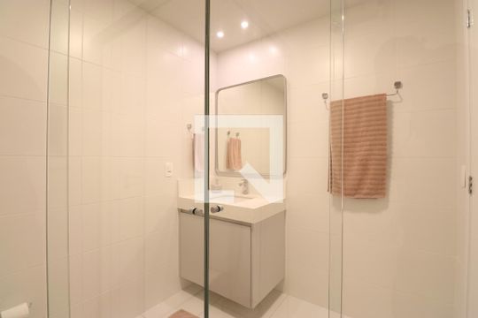Banheiro de apartamento para alugar com 1 quarto, 30m² em Pompeia, São Paulo