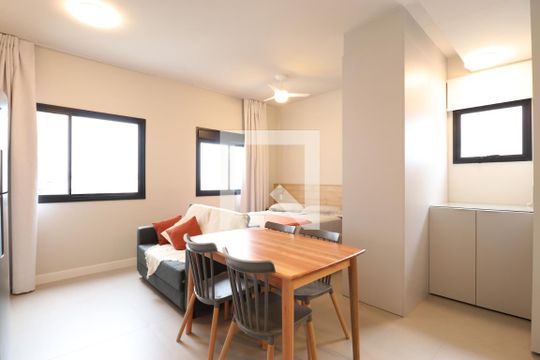 Apartamento para alugar com 1 quarto, 30m² em Pompeia, São Paulo