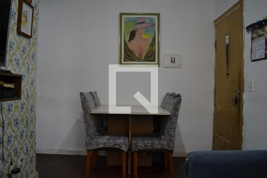 Sala de apartamento à venda com 2 quartos, 56m² em Parque Erasmo Assunção, Santo André