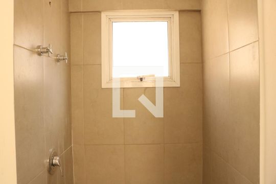 Banheiro de kitnet/studio à venda com 1 quarto, 79m² em Perdizes, São Paulo