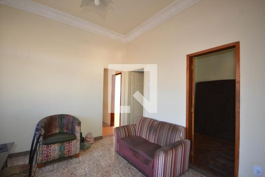 Sala de apartamento para alugar com 3 quartos, 130m² em Marechal Hermes, Rio de Janeiro
