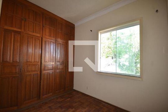 Quarto 1 de apartamento para alugar com 3 quartos, 130m² em Marechal Hermes, Rio de Janeiro