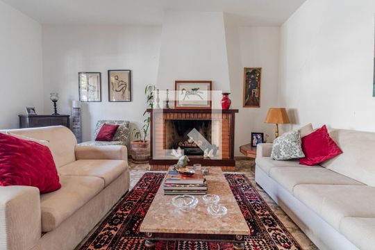 Sala de casa à venda com 4 quartos, 200m² em Sumaré, São Paulo