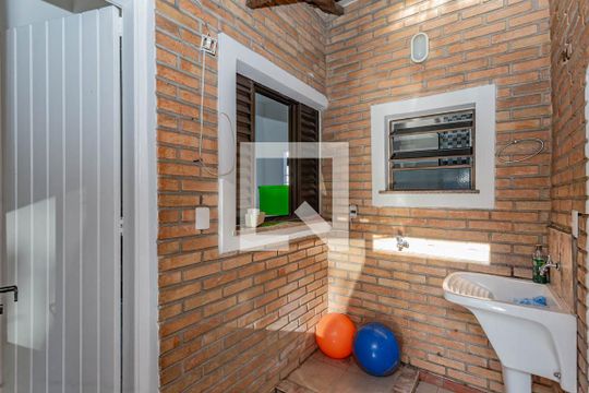 Lavanderia de casa à venda com 2 quartos, 120m² em Vila Nair, São Paulo