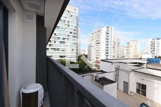 Varanda de kitnet/studio à venda com 1 quarto, 26m² em Vila Mariana, São Paulo