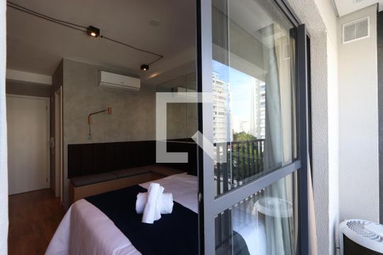 Varanda de kitnet/studio à venda com 1 quarto, 26m² em Vila Mariana, São Paulo