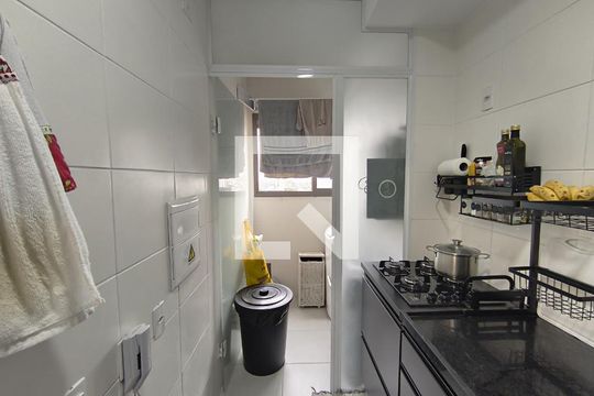 Cozinha de apartamento para alugar com 1 quarto, 28m² em Vila Dom Pedro I, São Paulo