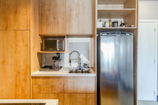 Cozinha de apartamento à venda com 1 quarto, 40m² em Pinheiros, São Paulo