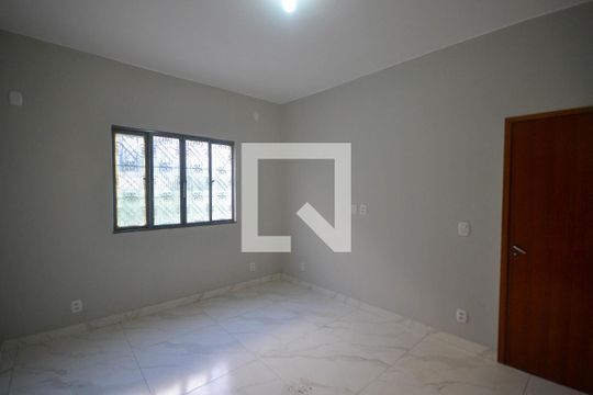 Apartamento para alugar com 2 quartos, 73m² em Centro, Nilópolis