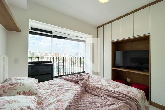 Apartamento para alugar com 1 quarto, 30m² em Santo Amaro, São Paulo