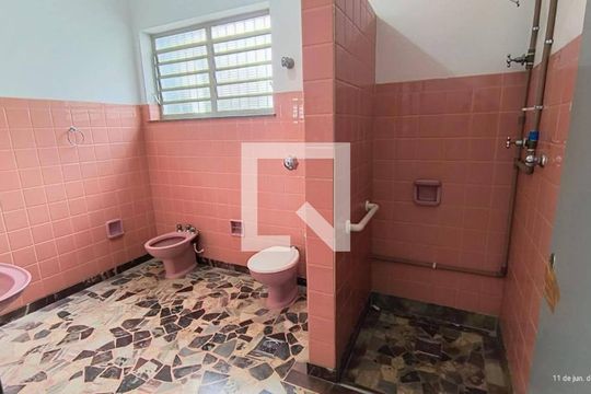 Foto 09 de casa para alugar com 3 quartos, 266m² em Vila Jequitibas, Campinas