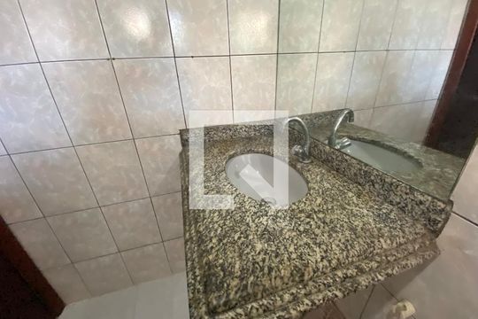 Banheiro de casa à venda com 5 quartos, 280m² em Taquara, Rio de Janeiro