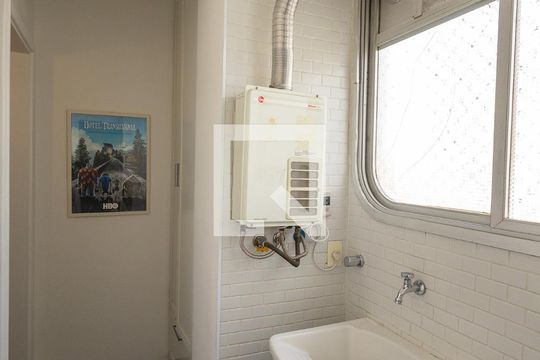 Área de Serviço de apartamento para alugar com 4 quartos, 123m² em Vila Sofia, São Paulo