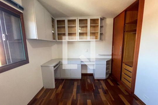 Quarto 2 de casa de condomínio à venda com 4 quartos, 137m² em Rio Pequeno, São Paulo