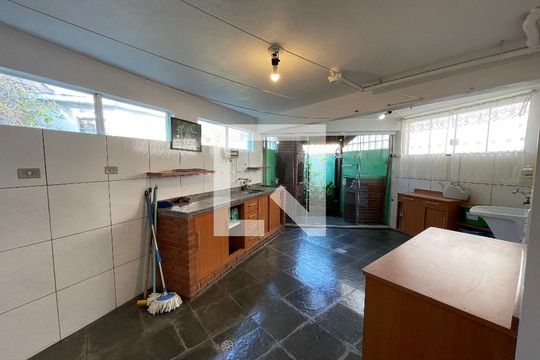Área comum de casa de condomínio à venda com 4 quartos, 137m² em Rio Pequeno, São Paulo