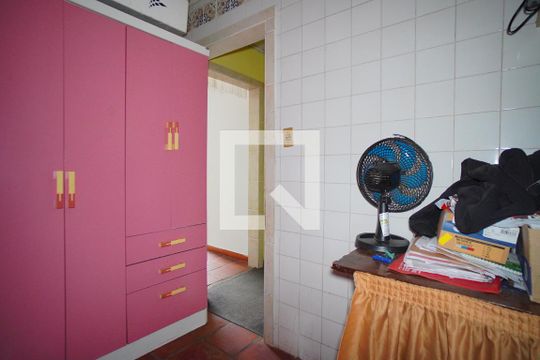 Despensa de casa à venda com 3 quartos, 116m² em Parque Santa Fé, Porto Alegre
