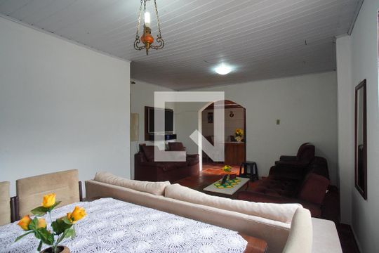 Sala de casa à venda com 3 quartos, 116m² em Parque Santa Fé, Porto Alegre