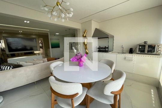 Sala de apartamento à venda com 2 quartos, 78m² em Butantã, São Paulo