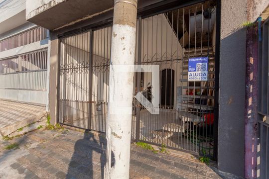Placa de casa para alugar com 2 quartos, 60m² em Vila Sao Pedro, São Paulo