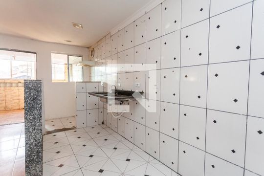 Cozinha de casa para alugar com 2 quartos, 60m² em Vila Sao Pedro, São Paulo