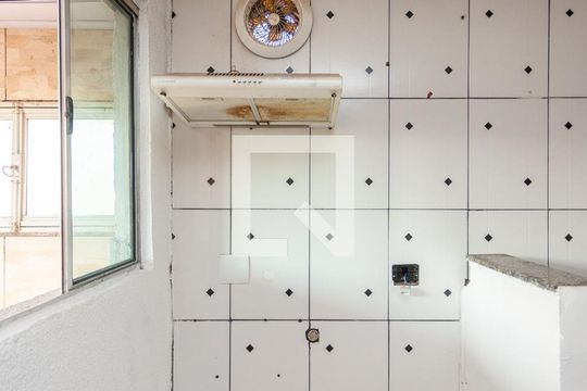 Cozinha de casa para alugar com 2 quartos, 60m² em Vila Sao Pedro, São Paulo