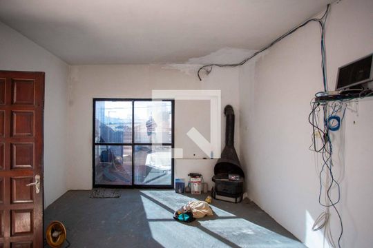Sala de casa à venda com 4 quartos, 230m² em Centro, Diadema