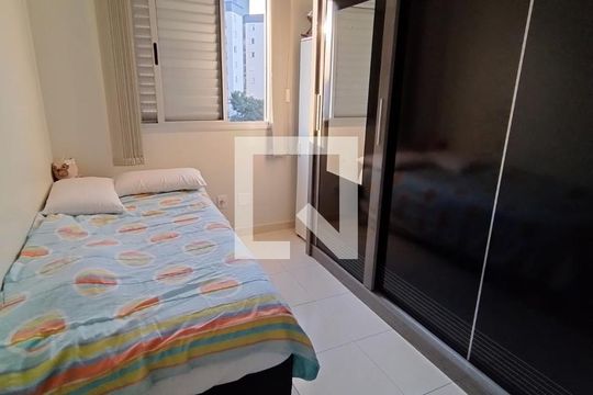 Quarto 1 de apartamento à venda com 2 quartos, 48m² em Cidade Líder, São Paulo