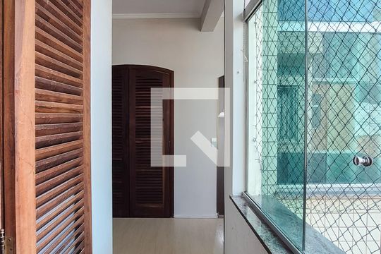 Corredor de casa à venda com 3 quartos, 182m² em Centro, São Bernardo do Campo