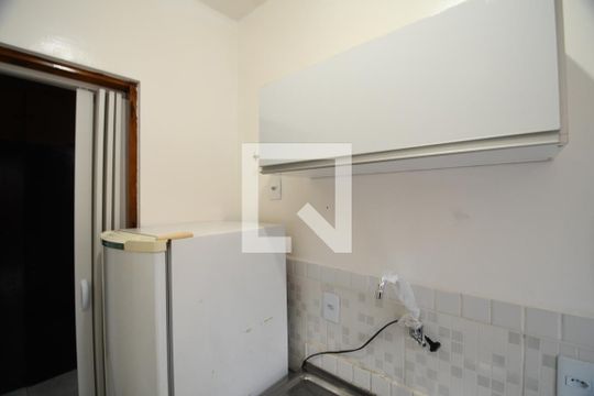 Cozinha de kitnet/studio para alugar com 1 quarto, 20m² em Cidade Universitária, Campinas