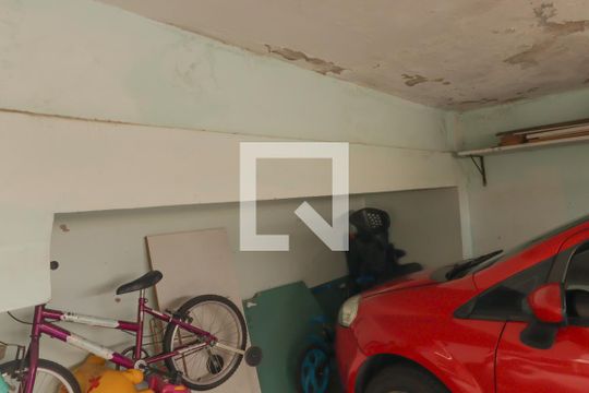  Garagem de casa à venda com 3 quartos, 292m² em Vila Marlene, Jundiaí