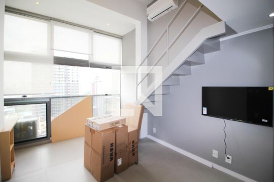 Sala de apartamento para alugar com 1 quarto, 30m² em Indianópolis, São Paulo