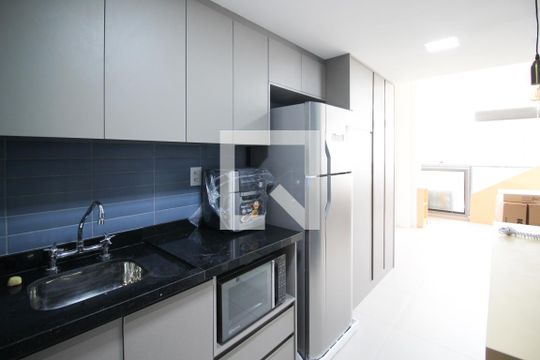Cozinha de apartamento para alugar com 1 quarto, 30m² em Indianópolis, São Paulo