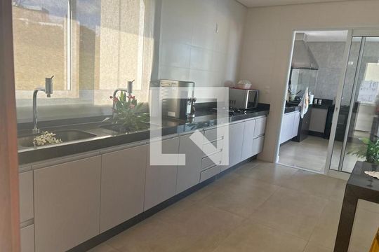 Cozinha de casa de condomínio à venda com 4 quartos, 350m² em Flamboyant, Lagoa Santa