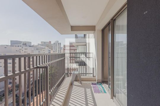 Varanda de kitnet/studio para alugar com 1 quarto, 26m² em Paraíso, São Paulo