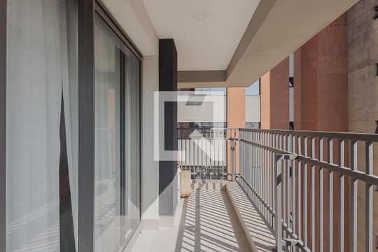 Varanda de kitnet/studio para alugar com 1 quarto, 26m² em Paraíso, São Paulo