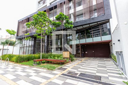 Fachada de kitnet/studio para alugar com 1 quarto, 20m² em Jardim das Acacias, São Paulo