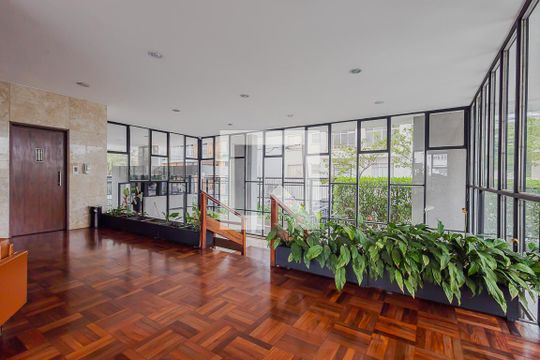 hall social de apartamento à venda com 3 quartos, 165m² em Jardim Paulista, São Paulo