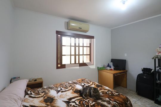 Suite de casa à venda com 4 quartos, 156m² em Rio Branco, Canoas