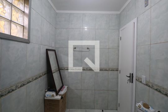 Banheiro da Suíte de casa à venda com 4 quartos, 156m² em Rio Branco, Canoas