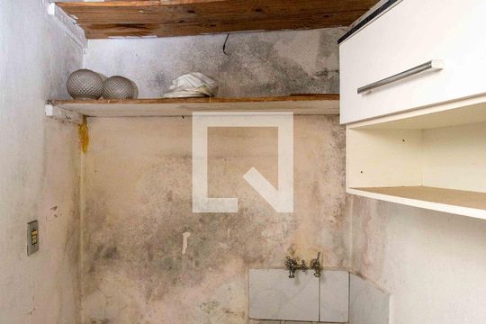 Área de Serviço Casa 2 de casa à venda com 3 quartos, 304m² em Parq Reid, Diadema