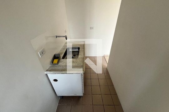Cozinha de apartamento para alugar com 1 quarto, 37m² em Lauzane Paulista, São Paulo