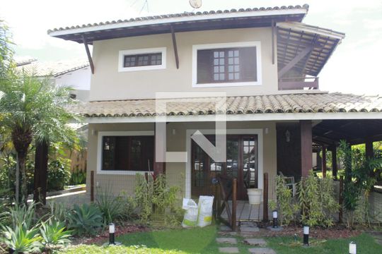 Fachada de casa de condomínio para alugar com 4 quartos, 390m² em Piatã, Salvador