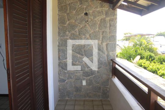 Varanda suíte de casa de condomínio para alugar com 4 quartos, 390m² em Piatã, Salvador