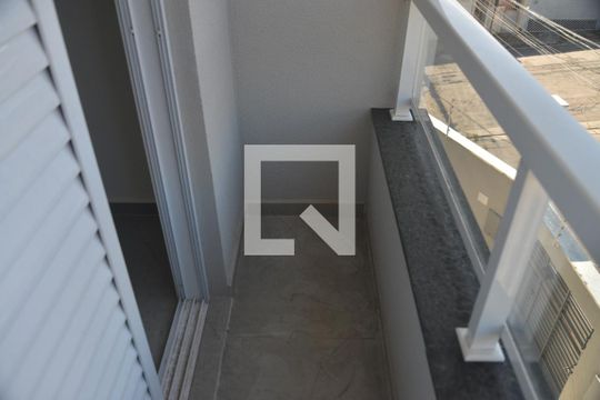 Sacada de casa à venda com 2 quartos, 114m² em Vila Bela Vista, Santo André