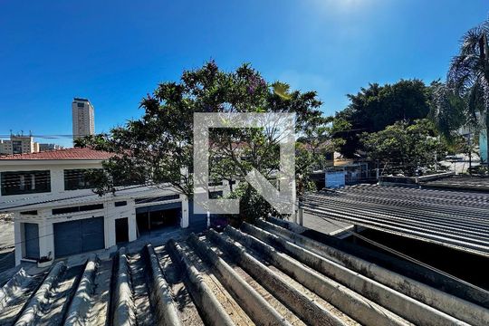 Vista Suíte de casa à venda com 4 quartos, 230m² em Jardim Aeroporto, São Paulo