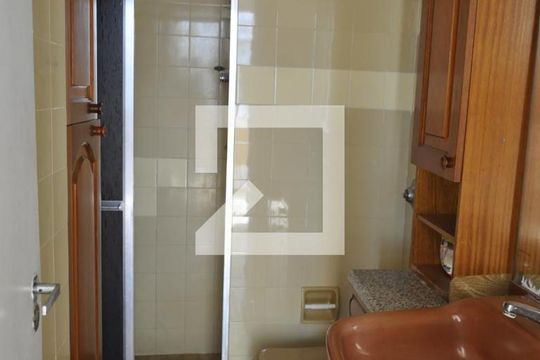 Banheiro Social de apartamento à venda com 2 quartos, 61m² em Méier, Rio de Janeiro
