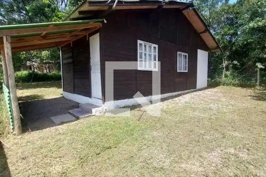 Área externa de casa para alugar com 1 quarto, 40m² em São João do Rio Vermelho, Florianópolis
